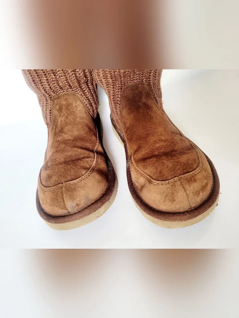 UGG suburb chestnut